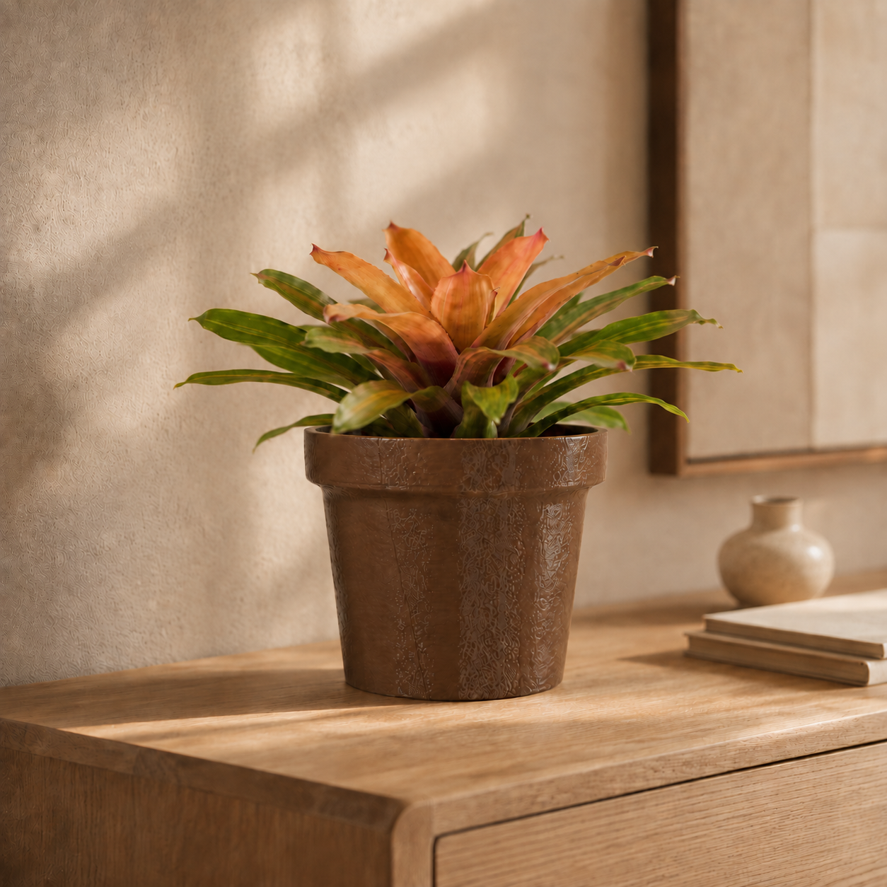 Essential Indoor planter