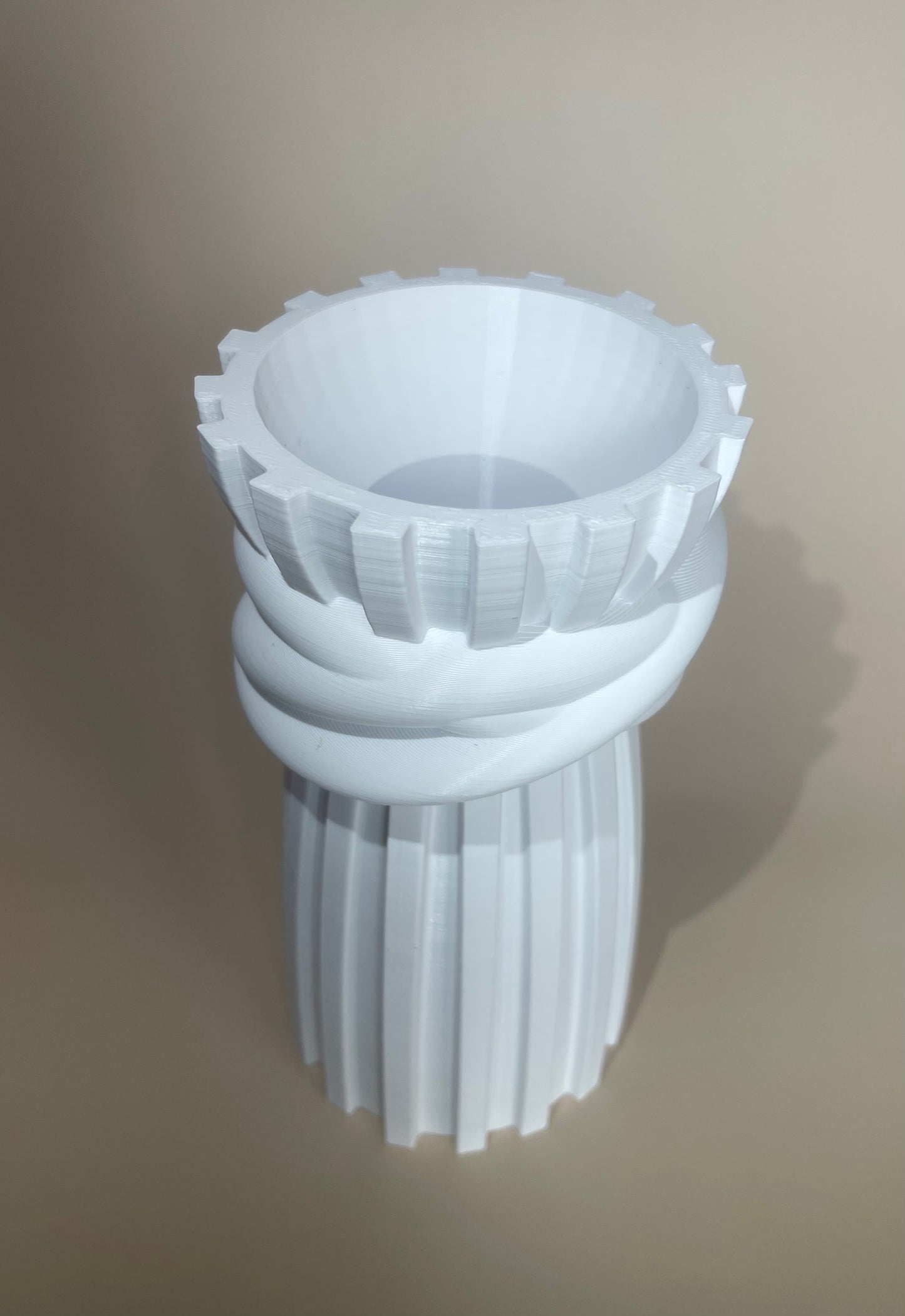 Embrace vase