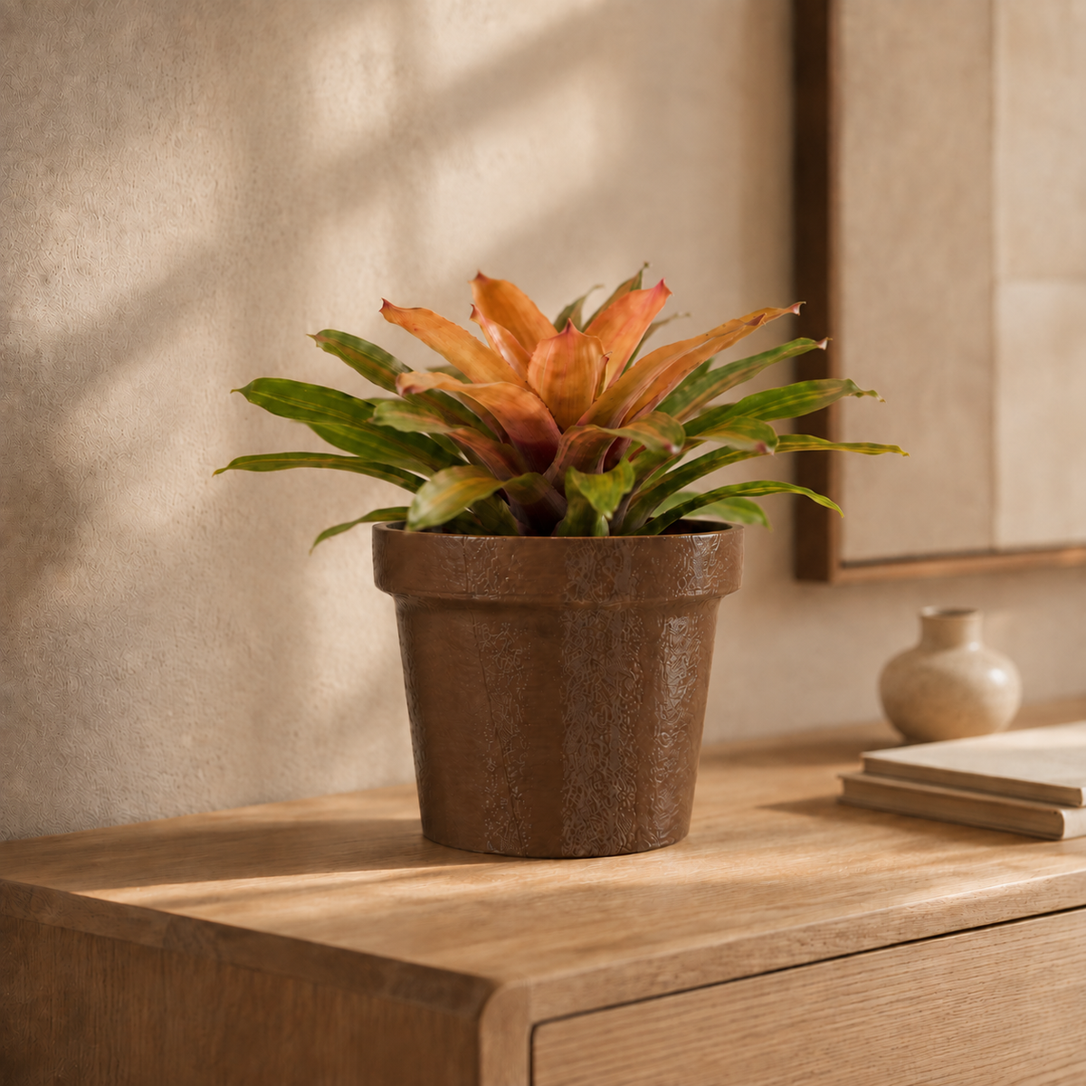 Essential Indoor planter